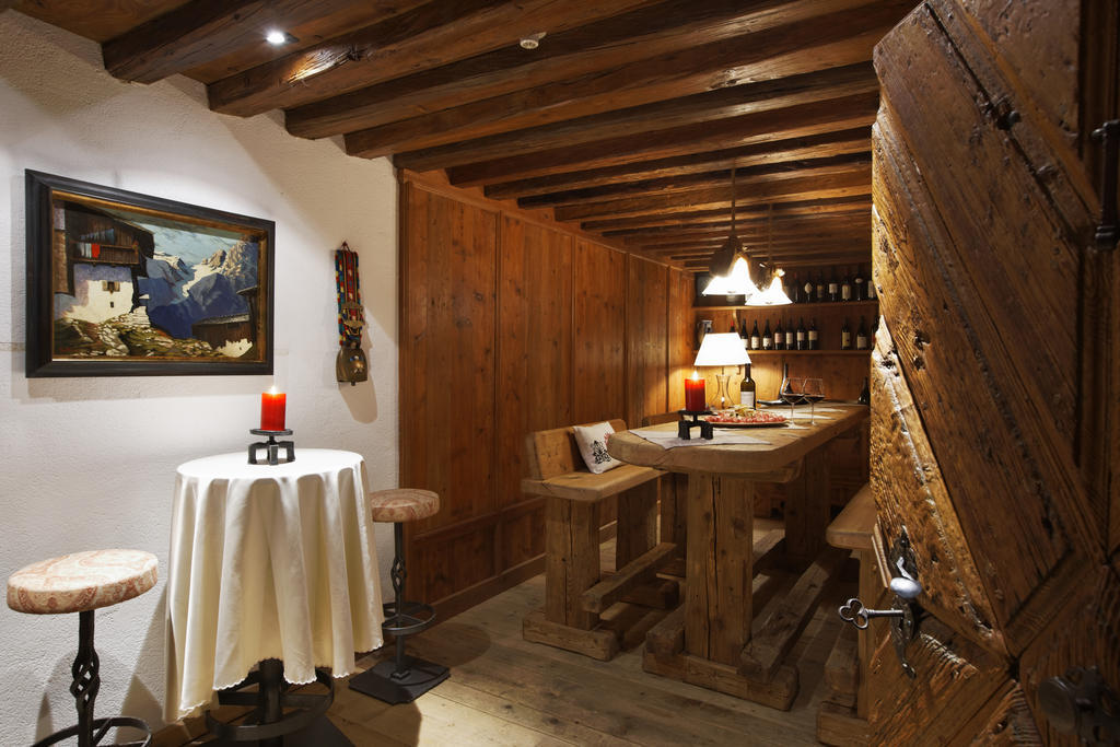 Hotel Sassongher Корвара-ин-Бадия Экстерьер фото