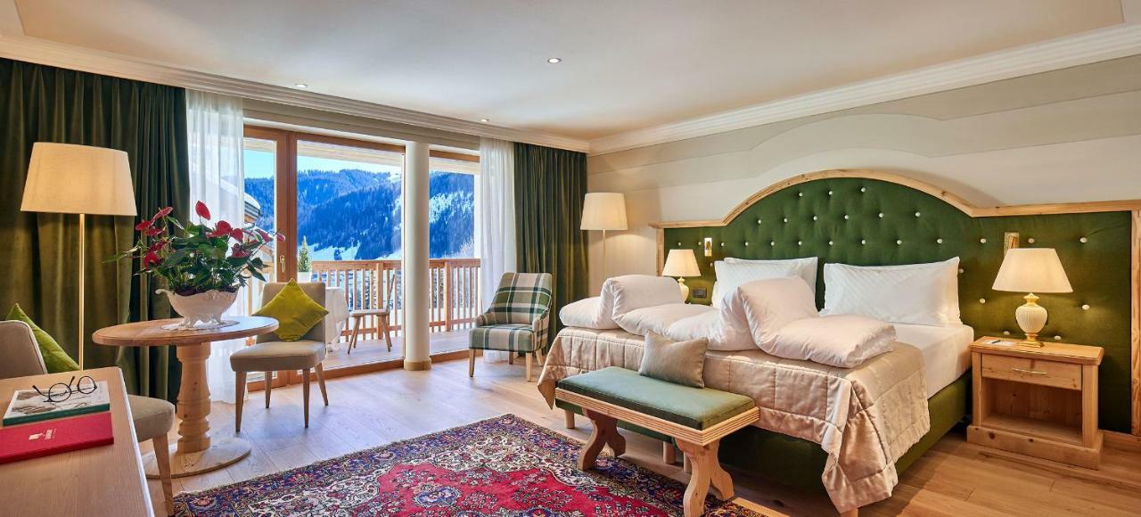 Hotel Sassongher Корвара-ин-Бадия Экстерьер фото
