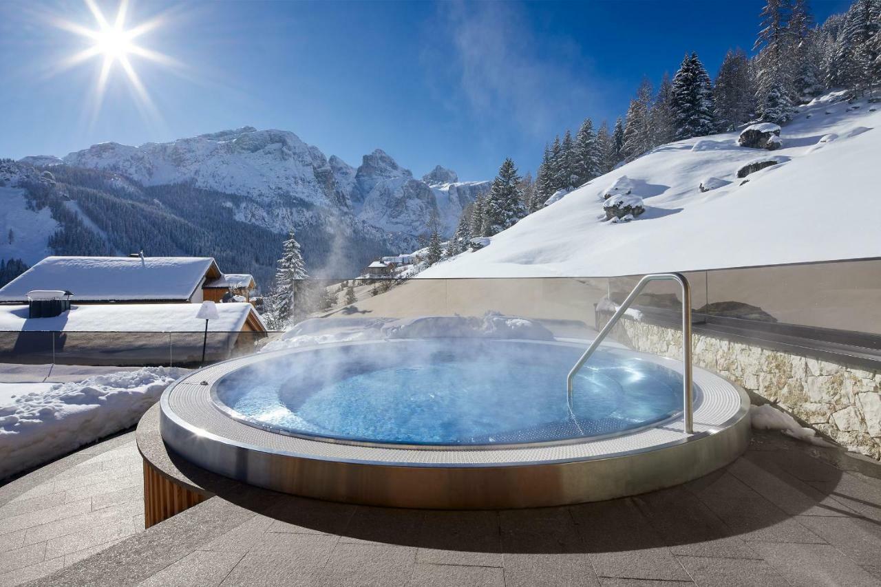 Hotel Sassongher Корвара-ин-Бадия Экстерьер фото