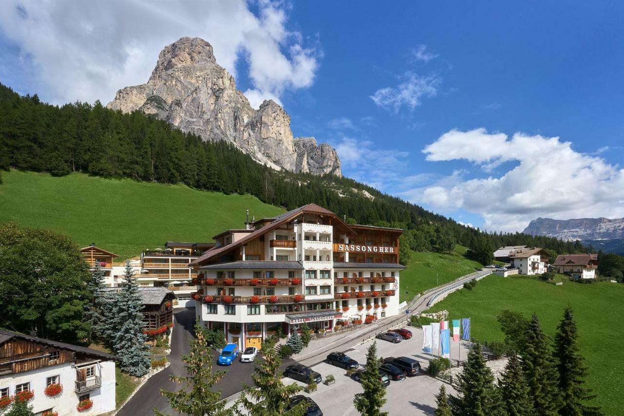 Hotel Sassongher Корвара-ин-Бадия Экстерьер фото